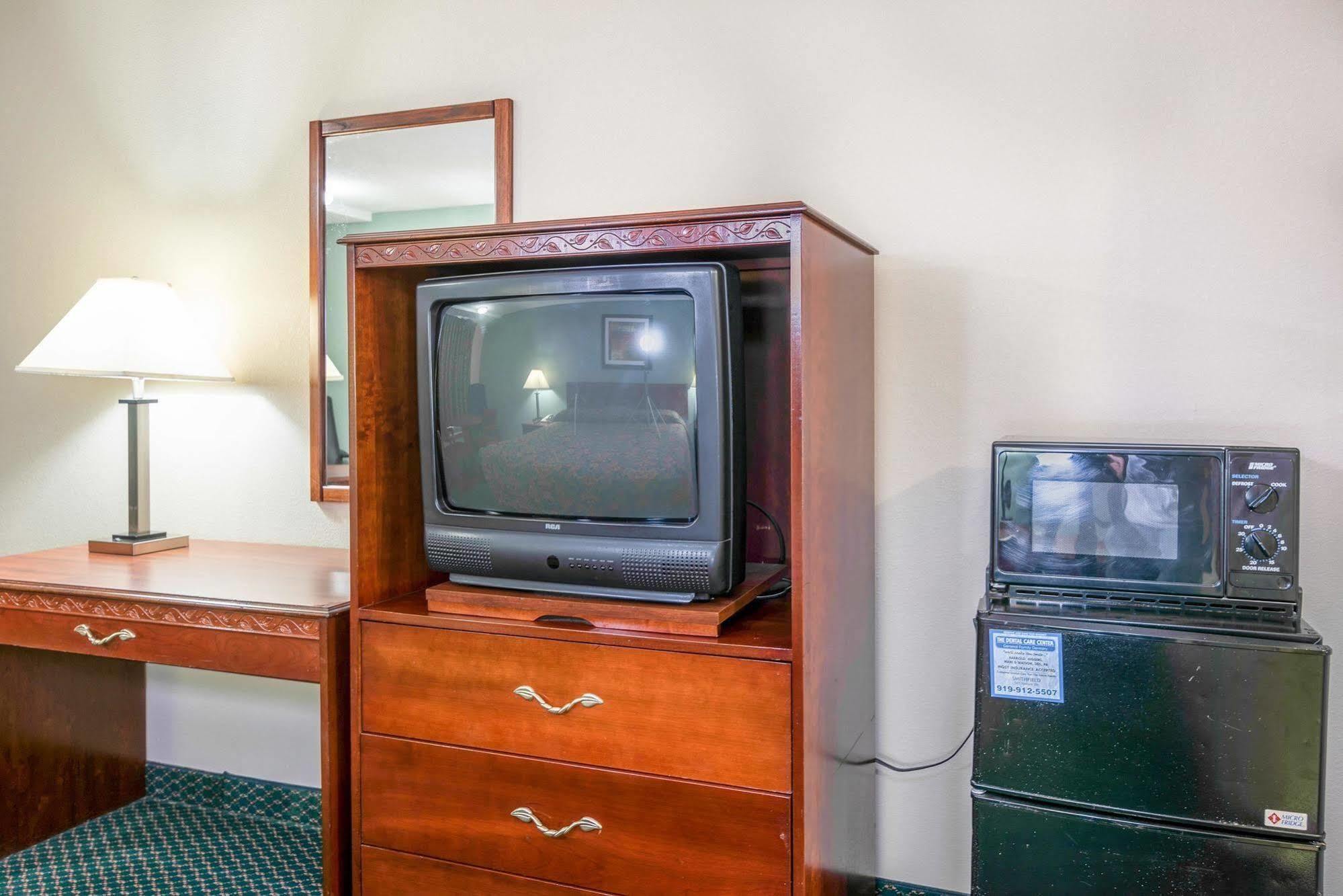 Motel 6-Kenly, Nc Exterior photo