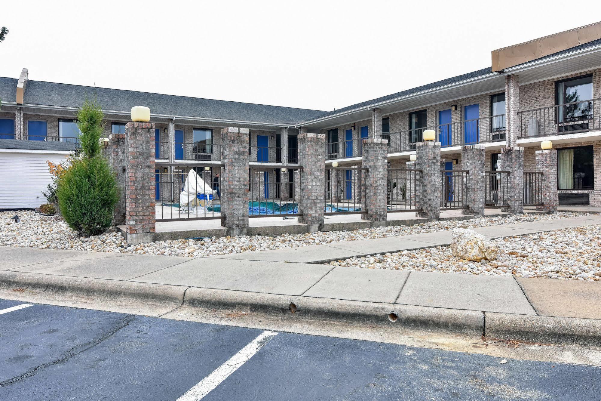 Motel 6-Kenly, Nc Exterior photo
