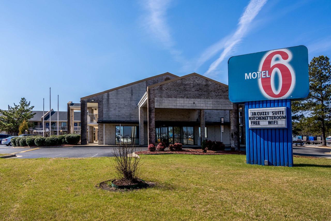 Motel 6-Kenly, Nc Exterior photo